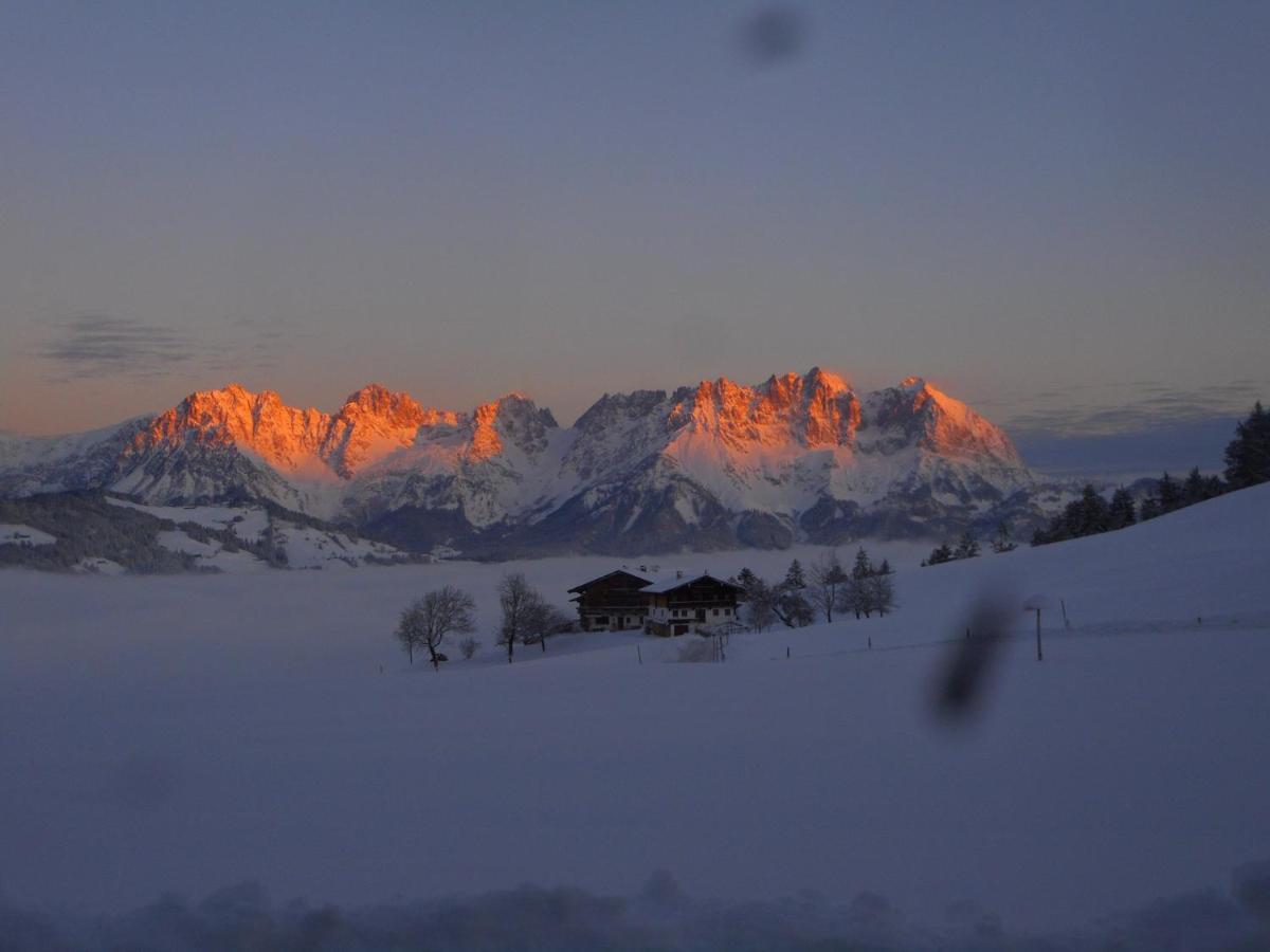 キッツビュール Hahnenkammblickヴィラ エクステリア 写真