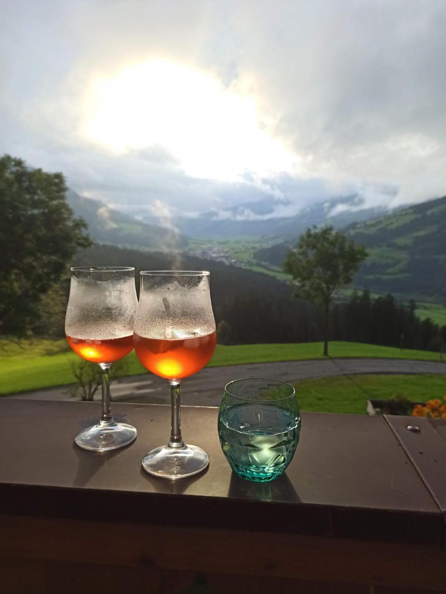 キッツビュール Hahnenkammblickヴィラ エクステリア 写真