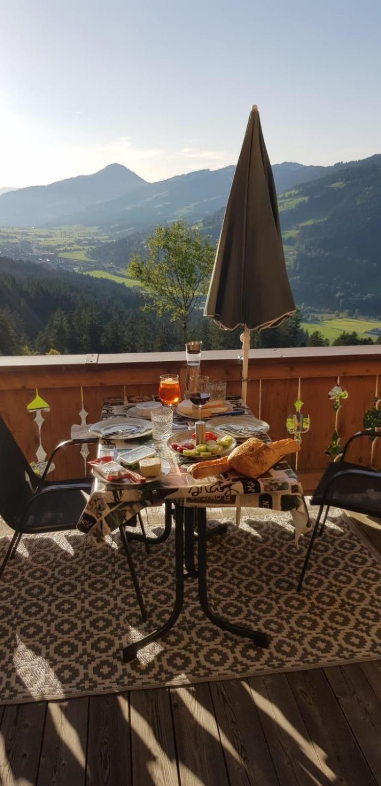 キッツビュール Hahnenkammblickヴィラ エクステリア 写真
